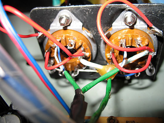 IMG_0235.jpg 今天用1:1.5+1.5的玻膜合金升压牛无源前级摩了台AD980前级