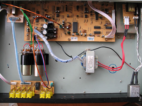 IMG_0230.jpg 今天用1:1.5+1.5的玻膜合金升压牛无源前级摩了台AD980前级