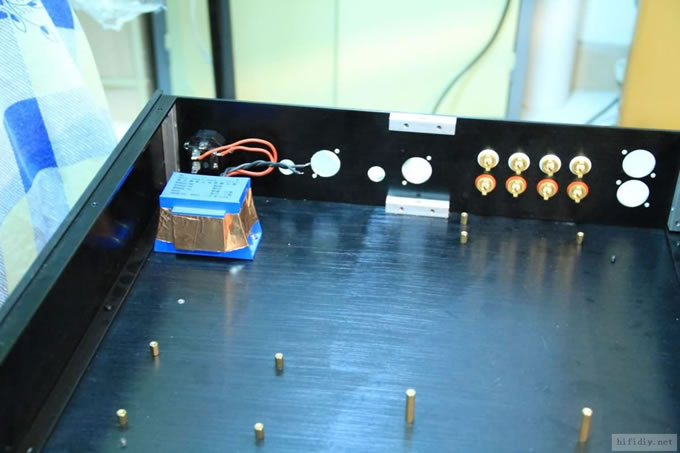 用仿“MBL6010(ne5534)”机箱,做自己的运放前级