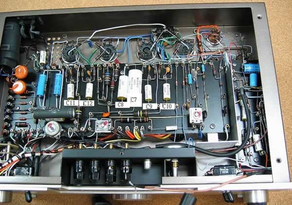 教你如何玩盡新裝 Marantz(马兰士)9