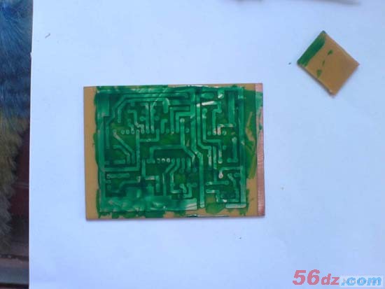 用感光干膜制作PCB的方法