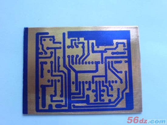 用感光干膜制作PCB的方法