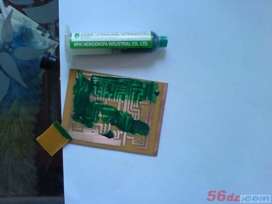 用感光干膜制作PCB的方法