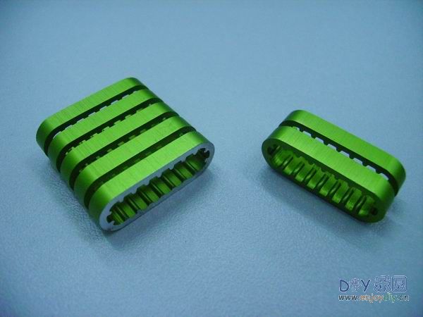 显卡加热管散热片!小弟的处男作!