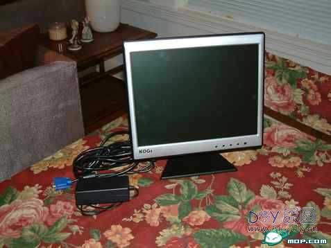 俺买不起笔记本,只好自己动手做一个啦