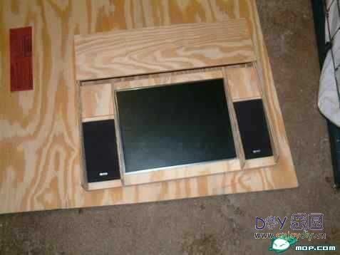 俺买不起笔记本,只好自己动手做一个啦