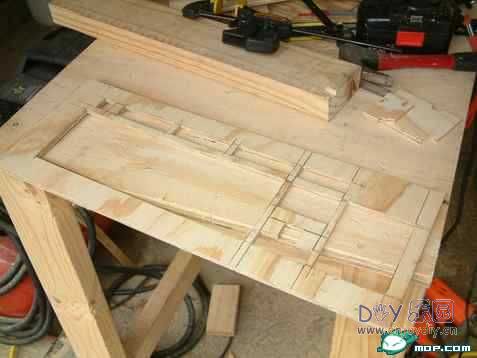 俺买不起笔记本,只好自己动手做一个啦