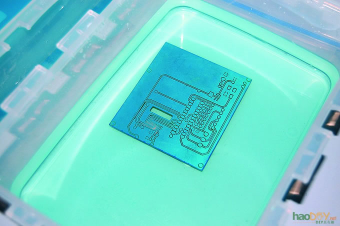 用感光法制作电路板pcb