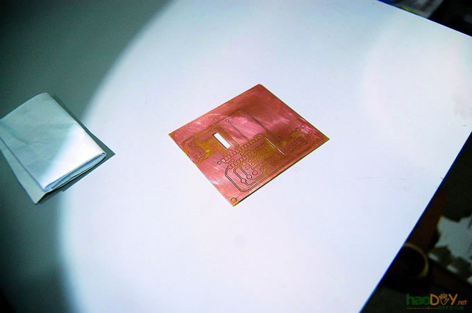 用感光法制作电路板pcb