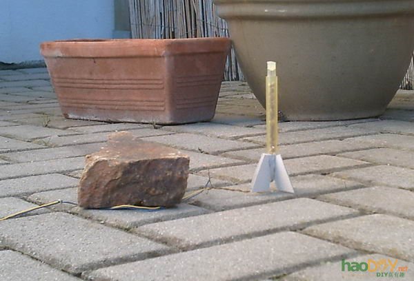 教你用火柴头自制小火箭