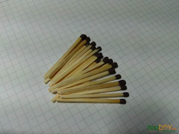 教你用火柴头自制小火箭