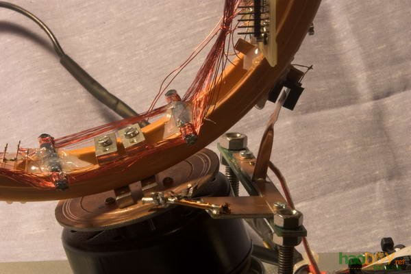 这个led地球仪有点酷