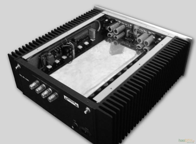 一款改进型纯后级甲类功放的设计与制作