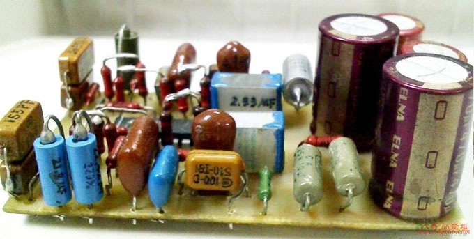 用美国线性技术公司LT1058构建RC衰减型唱放