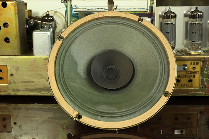 点击放大 春雷101型10管调频/调幅交流电子管收音机回顾