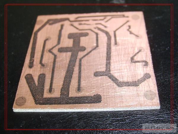 TDA2030A是这个样子的!做法也是这样的哈哈!