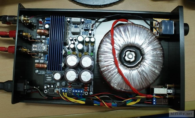 无聊,又装了个TA2022数字功放,效果相当不错