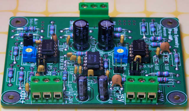 Ultra Symmetry 平衡式前级放大器