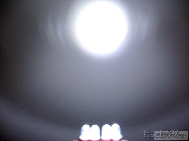 利用手里废旧手机电池做自制LED灯