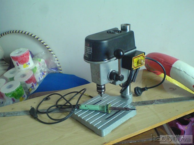 打洞之用品,非常好用 台钻