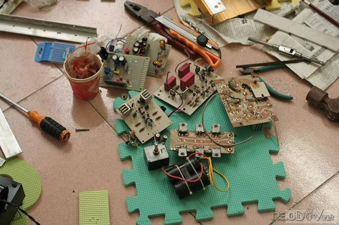 手工搭棚分立元件的甲乙类功放!进行中