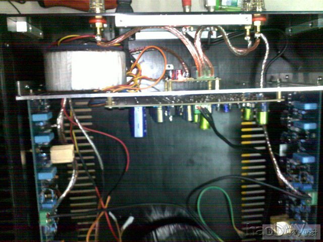 仿英国音乐传真A1000功放