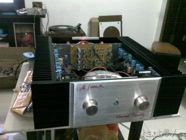 仿英国音乐传真A1000功放