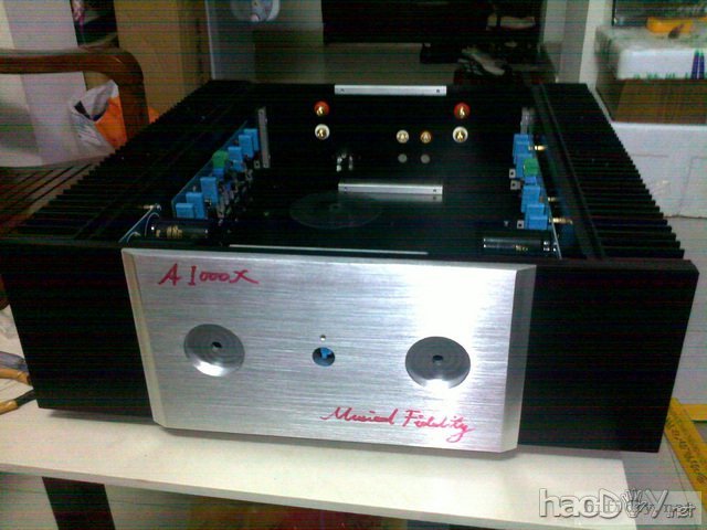 仿英国音乐传真A1000功放