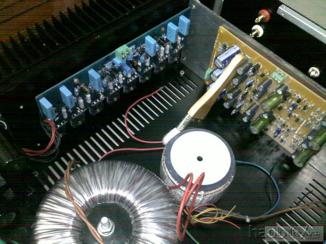 仿英国音乐传真A1000功放