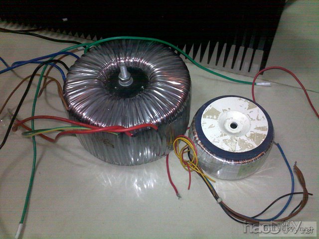 仿英国音乐传真A1000功放