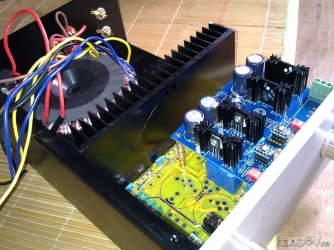 学生也来菜菜 M7功放