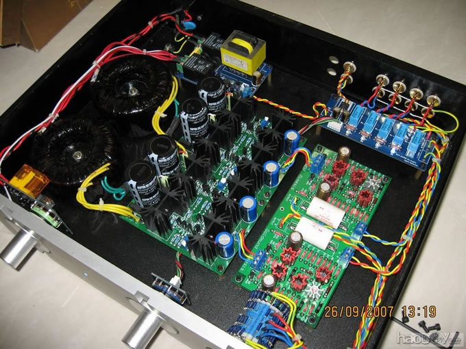 仿“高文Goldmund”前级安装