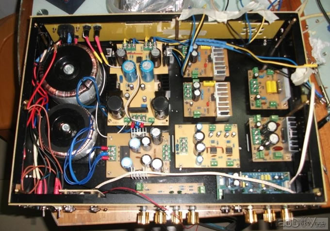 我制作的卡拉OK功放系统