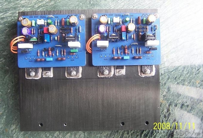 全手工DTS/AC3解码5.1声道迷你桌面功放