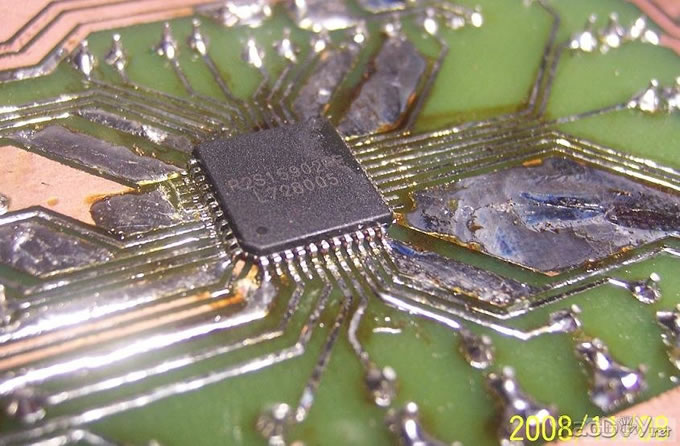 全手工DTS/AC3解码5.1声道迷你桌面功放