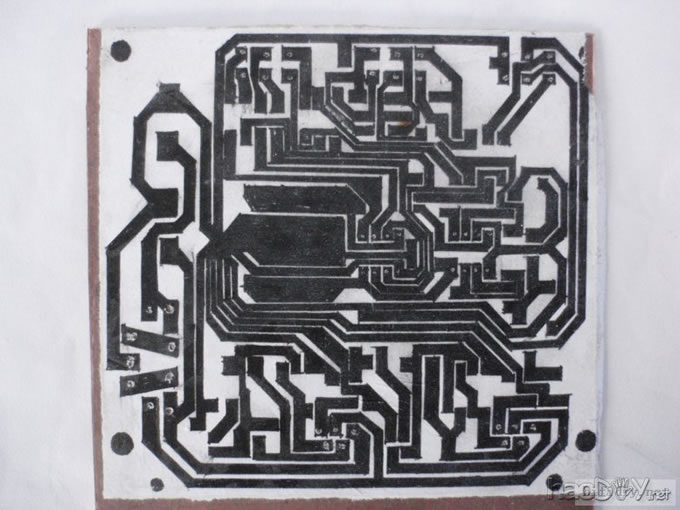 纯手工刻制懒猫的带音调LM1875功放板
