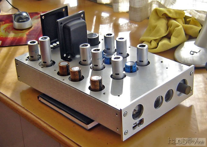 胡子工程,JADIS JP200胆前级制做中.