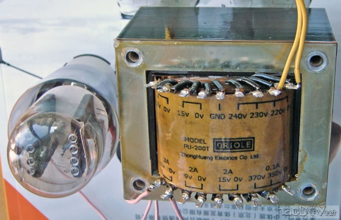 胡子工程,JADIS JP200胆前级制做中.