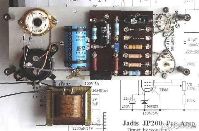 胡子工程,JADIS JP200胆前级制做中.
