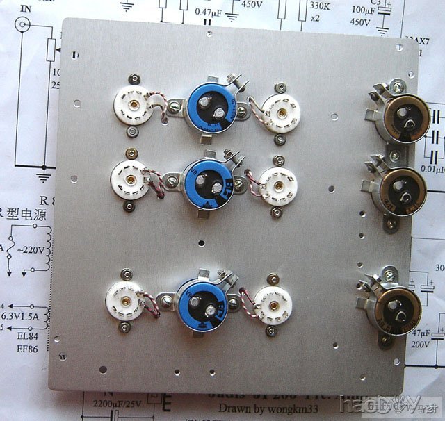 胡子工程,JADIS JP200胆前级制做中.