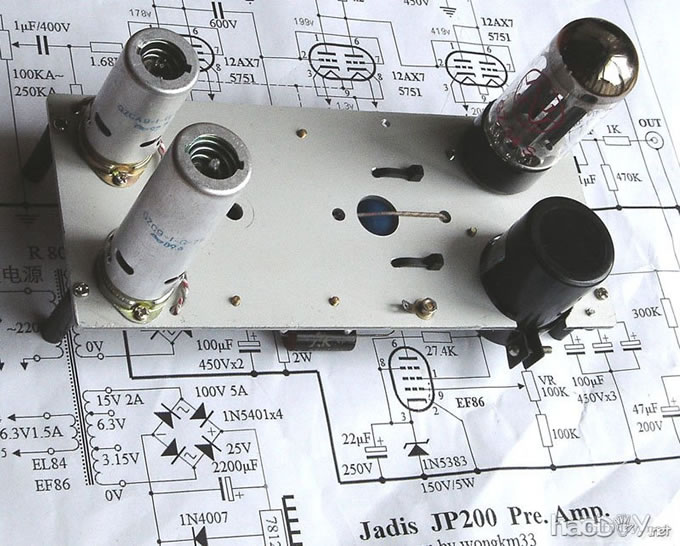 胡子工程,JADIS JP200胆前级制做中.