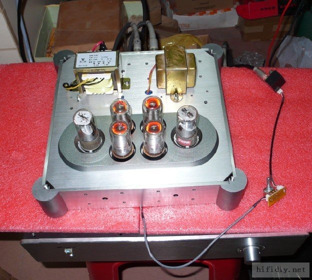 折腾了一个6n8p胆前级给电脑用。已经完成