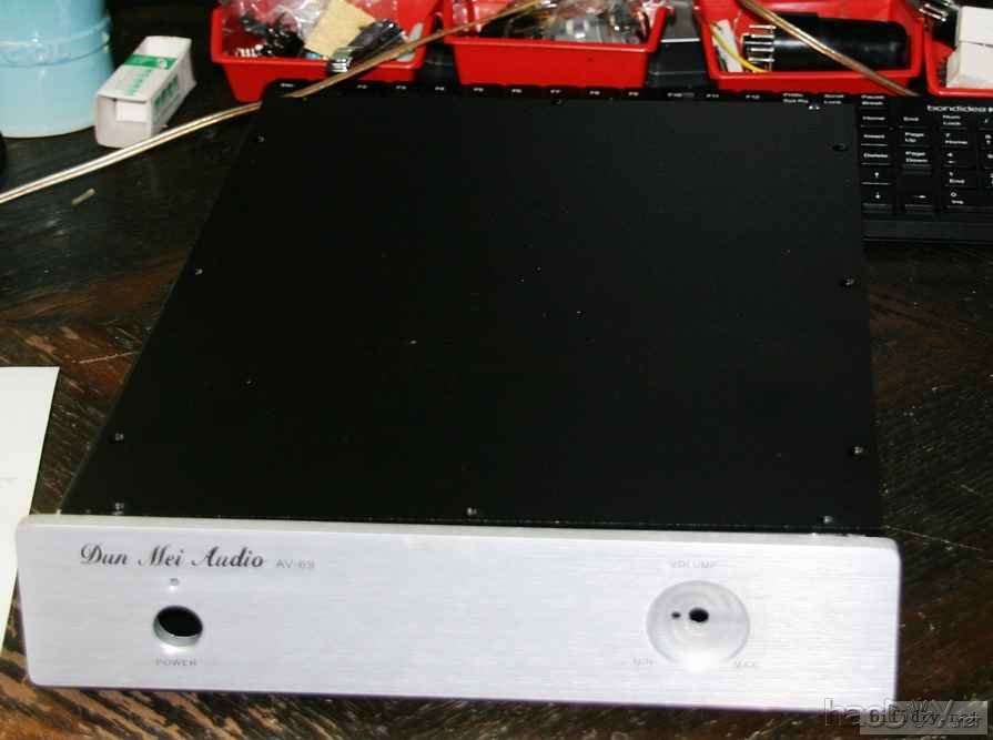 山寨了一台J版的EL84(6p14)推挽胆机,用12AU7代替了ECC85,居然