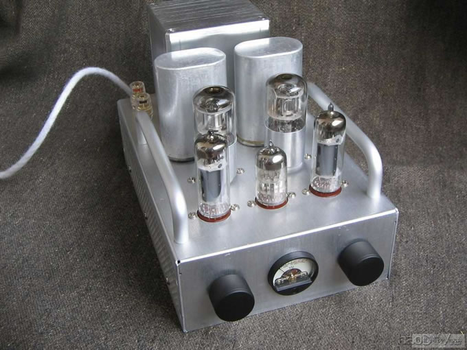 刚完工的全铝6n2+6p1单瑞胆机