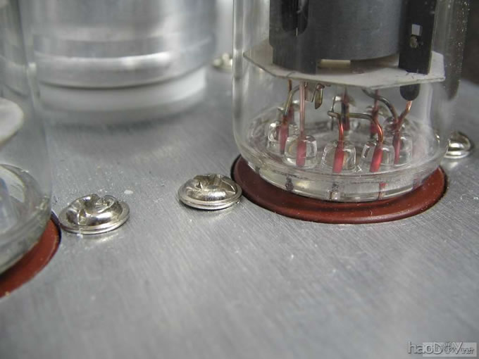 刚完工的全铝6n2+6p1单瑞胆机