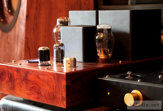 才做的6sj7(6j8p)+6v6+300b单端胆机图片发上来