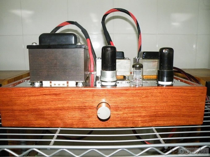 这段时间忙乎的12ax7+6P6P(6v6)单端胆机,献丑了,请各位朋友指