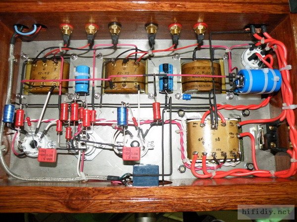 这段时间忙乎的12ax7+6P6P(6v6)单端胆机,献丑了,请各位朋友指