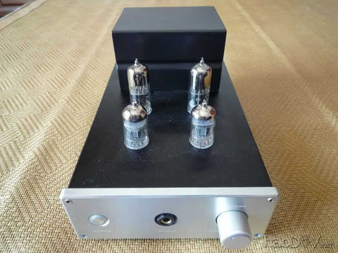 为拜亚动力DT990 耳机打造了一台很优秀的12au7+6n6胆耳放