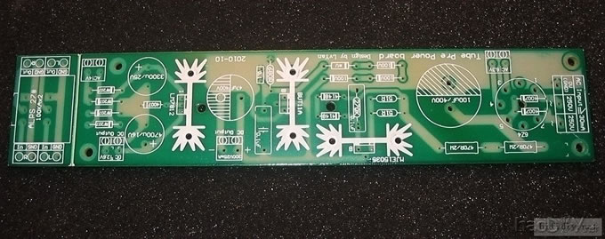 Ò»¿î¿É¼æÈݶà¿îµç×Ó¹ÜǰÖ÷Ŵóµç·µÄPCBÓ¦ÓÃÓëÖÆ×÷